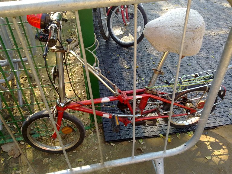 Bici clique: bicicleta dobrável diferente