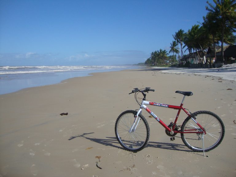 Cicloturismo em Ilhéus – Pedalando pelas praias do litoral sul