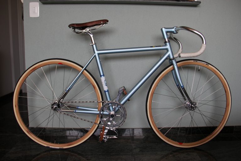 Minha primeira bicicleta roda fixa
