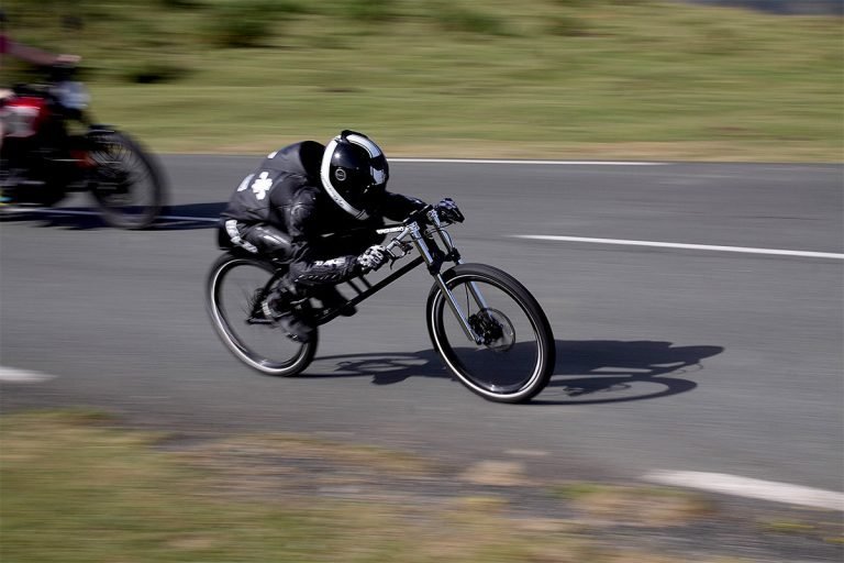 Yasujiro Speed Bike – uma bicicleta pra descer ladeira