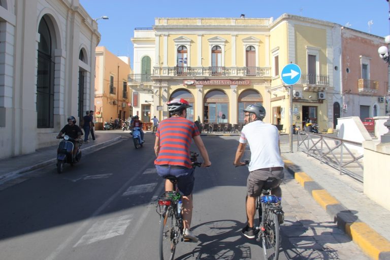 Cicloturismo na Puglia – Itália. Dia 8: pedal por Galipoli e retorno a Lecce