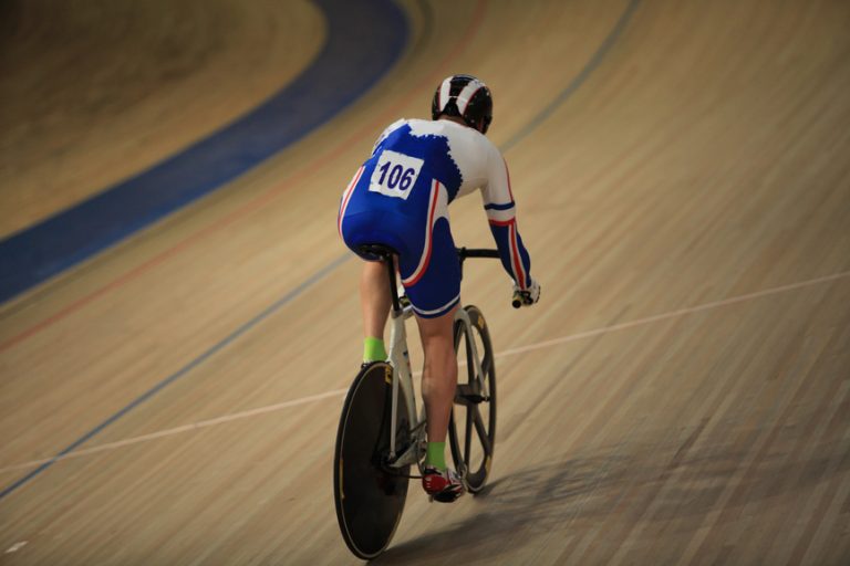 Aprenda mais sobre o Ciclismo de Pista — Velódromo